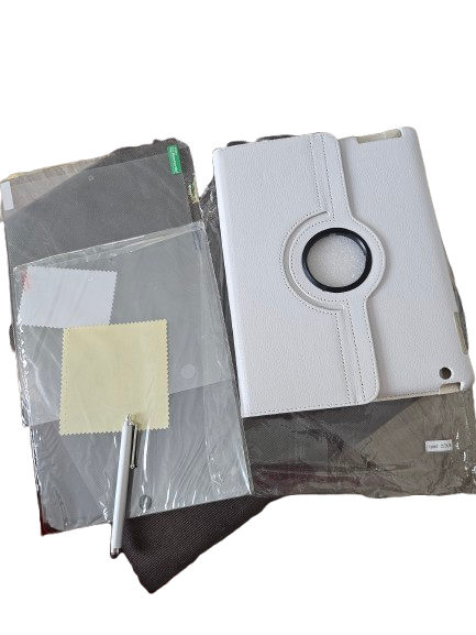 PROTECTION IPAD IMITATION CUIR BLANCAVEC 2 PROTECTIONS ECRAN ET 1 STYLET