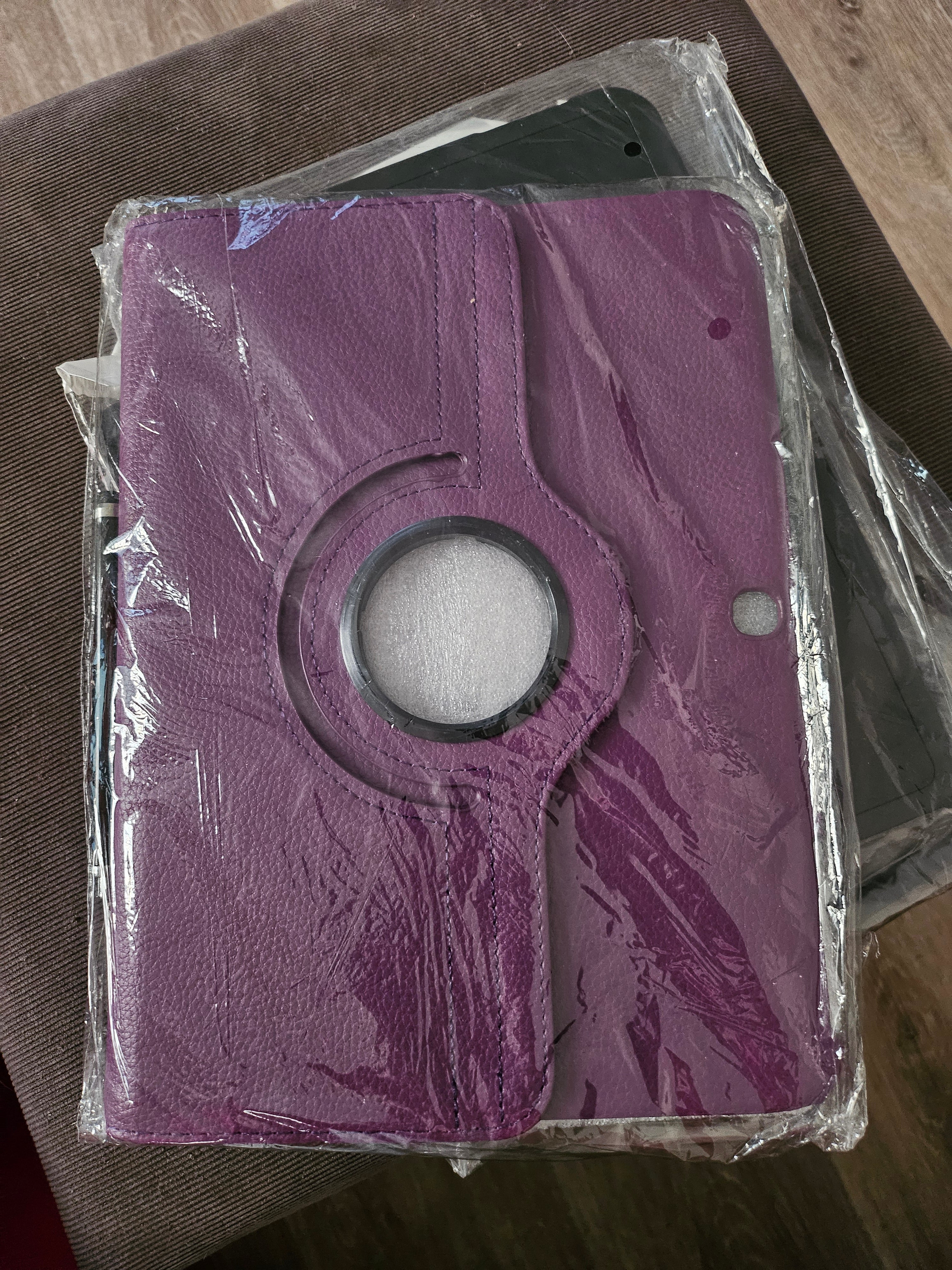 PROTECTION IPAD 2.3.4 SIMILICUIR VIOLET AVEC ROTATION 360° DE LA TABLETTE + PROTECTION ECRAN+ STYLET