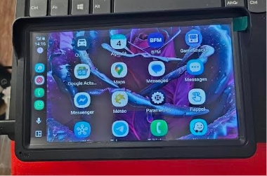 TABLETTE ECRAN TACTILE POUR VOITURE AVEC CAMERA DE RECUL COMPLET ET NEUF